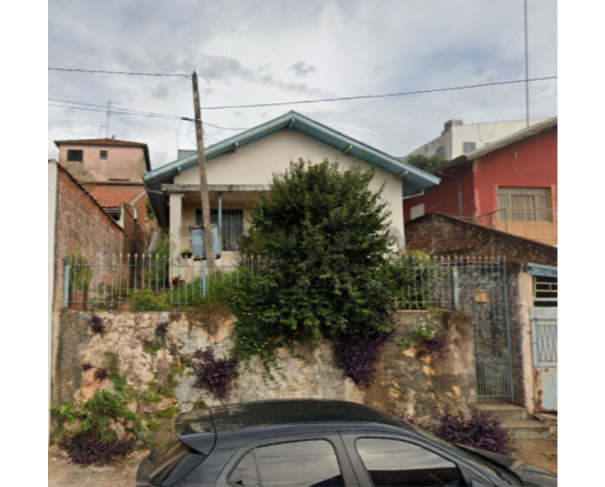 Foto de UMA CASA DE MORADA, com frente para a RUA CURUZU N° 2.148, no 1° Subdistrito de Botucatu/SP