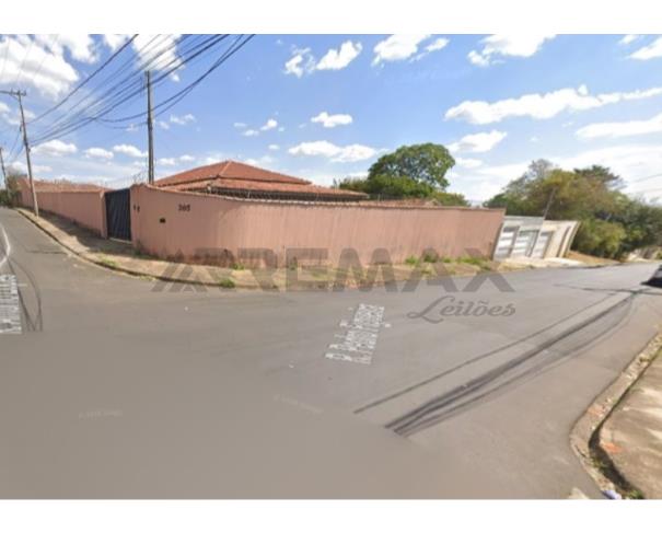 Foto de DIREITOS AQUISITIVOS que o executado possui sobre o imóvel descrito como terreno formado pelos LOTES 10, 11 e 12, da QUADRA 26, localizado na Vila Nossa Senhora das Graças, situada nas imediações da estação de Rubião Júnior, deste Município 