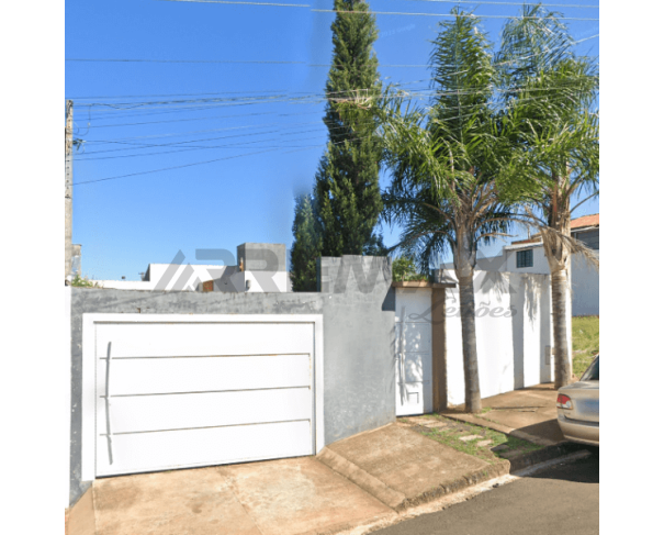 Foto de DIREITOS que os executados possuem sobre o terreno localizado na Rua ARLINDO DURANTE S/N – Jardim Iolanda - Botucatu – SÃO PAULO