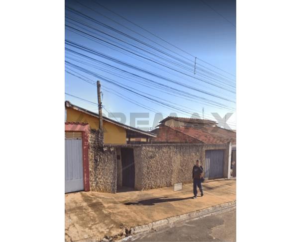 Foto de TOTALIDADE DO IMÓVEL (artigo 843 do Código de Processo Civil/decisão fls. 672), assim descrito: 1(um) Lote do Terreno sob o nº “36”, Quadra “E”, do LOTEAMENTO DENOMINADO “JARDIM BOM PASTOR II”, nesta Cidade, Distrito, Município e Comarca de São Manuel/SP