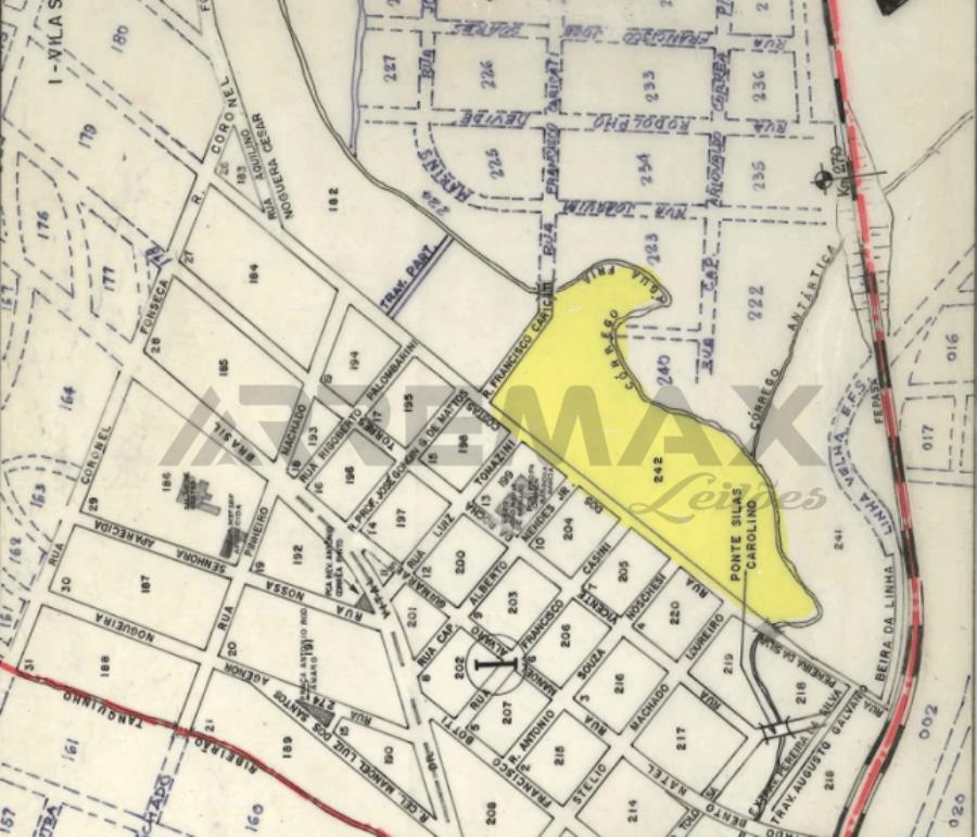 1(um) Terreno, localizado nos fundos do prédio n° 70, da Rua dos Costas, nesta Cidade, 1° subdistrito e 1° circunscrição, Município e Comarca de Botucatu Rua dos Costas nº70, localizado em Botucatu - SP