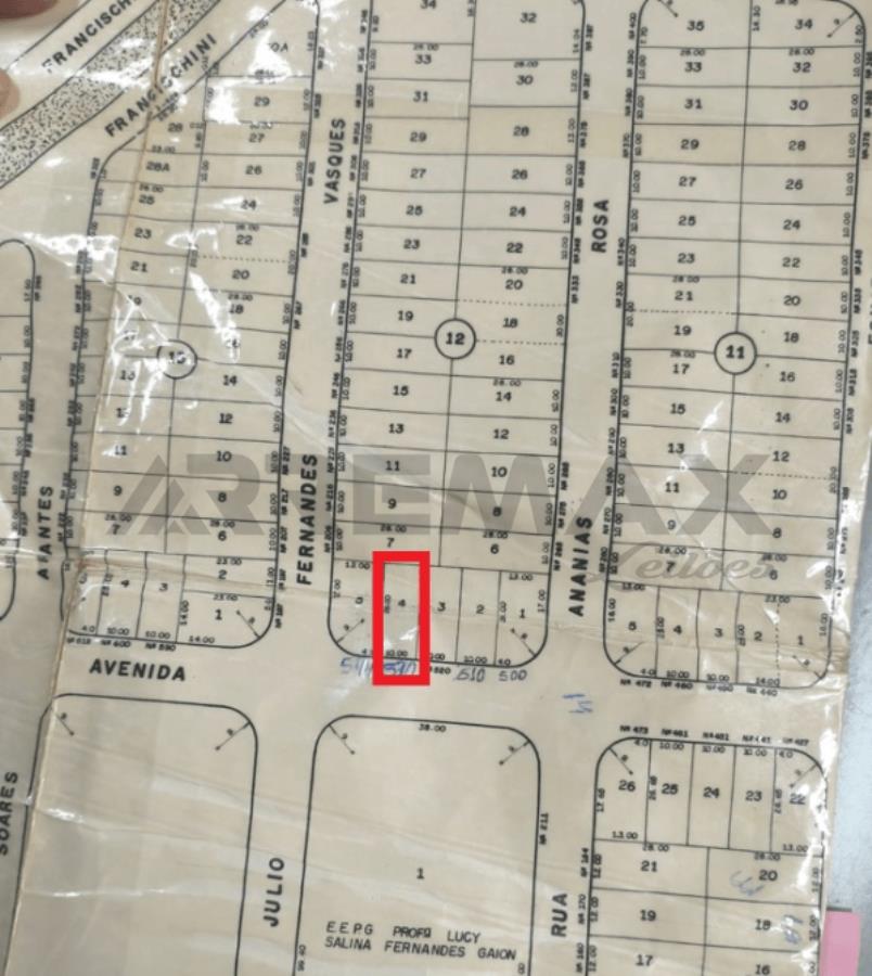 1 (Um) Terreno situado nesta cidade, no local determinado “Jardim do Centenário”, com frente para a Avenida José Zapata, e que constitui o Lote “4” da Quadra “J”, com área de 260,00m², Avenida José Zapata, localizado em Ibitinga - SP, bairro Jardim Centenário