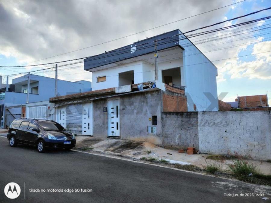 imóvel descrito como Quadra E, Lote 33, do loteamento denominado “Jardim das Figueiras”, situado na Rua Paula Francine Palhoto da Silva, 120 – Jardim das Figueiras – Município de Hortolândia/SP Rua Paula Francine Palhoto da Silva, 120, localizado em Hortolândia - SP